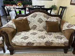  1 كنب مستعمل بحالة ممتازة للبيع