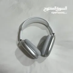  2 AirPod max
