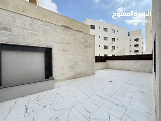  12 شقة شبه ارضي مساحة 200م وحديقة 250م مميزة للبيع بخلدا بسعر مميز تشطيبات مميزة (مشروع 111)