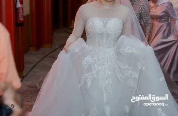  4 فستان زفاف وطرحه للبيع استعمال مره واحده