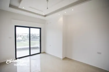  10 شقه فاخره لم تسكن للبيع من المالك في الجبيهه حي المنصور كاش او اقساط بدوون بنووووك