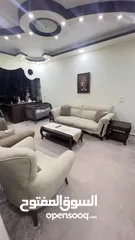  1 طقم كنب مستعمل بحالة الوكالة للبيع