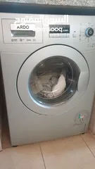  1 غسالة للبيع بحالة جيدة