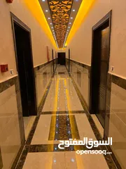  12 مكتب أو عيادة للإيجار