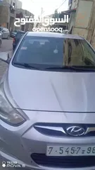  3 هونداي اكسنت للبيع  بحاله ممتازه شصيات الف مطور الف السياره مكسور عليها سنه ترخيص امكانية البدل ع كا