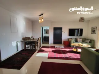  8 روف مميز للايجار في سطح مرحبا