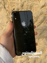  3 ايفون اكس ار جديد مش مجدد نموذج M وبسعر فش زيه طبعاً صفر شحنة متوفر ب لونين ابيض واسود التوصيل موجود