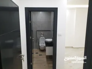  12 شقة فاخرة للبيع في الطيرة – 185م – تشطيب جديد