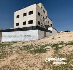  26 ‏عمارة للبيع ثلاث طوابق مسطح البناء ‏1300 ‏مسطح الأرض 645