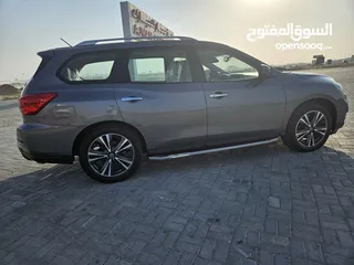  12 Nissan pathfinder model 2019 Gcc full option good condition very nice car everything perfect