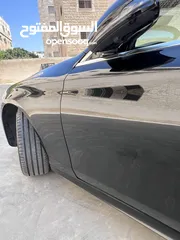  17 Mercedes-Benz E200(2017)