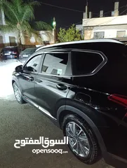  6 هونداي سانتفي