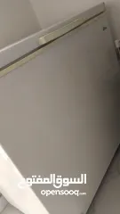  1 فريزر بطح للبيع شغاله وضعها ممتاز الحمدلله
