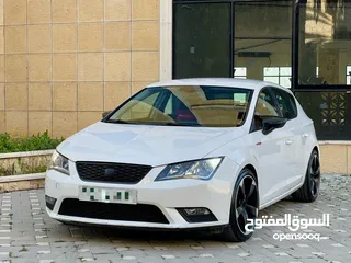  2 سيات ليون ترخيص 2015 اتوماتيك فحص نخب النخب دهان قطعتين نظاف سعر حرق على الكاش 65000 شيقل