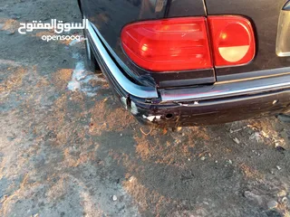  18 مرسيدس بنز E240