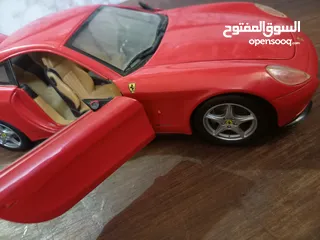  22 مجسم سيارة معدن( فورد)