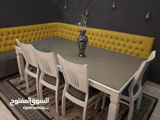  1 سفره كامله موديل حديث للبيع تحتاج صيانه خفيفه جدا كورنر السفره تفصيل جديد لا يحتاج إلى شي تحتاج فقط