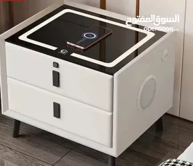  1 طاولة جانبية ذكية وعصرية    تصميم أنيق وحديث يناسب جميع الديكورات.  أبعاد مثالية: 50×40×46 سم