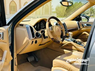  16 Porsche  CAYAAN S  GCC SPACE V8 MODEL 2013