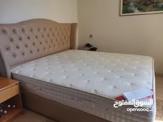  1 King size bed with mattress