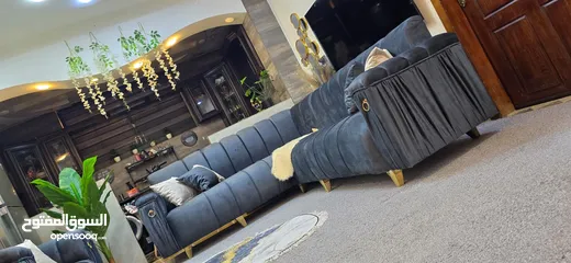  4 طقم كنب كورنر شبه جديد لون بترولي