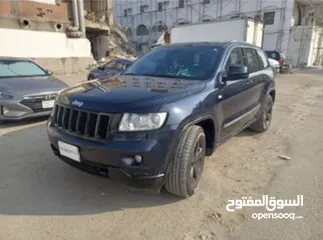  18 Jeep Grand Cherokee 2011 Model