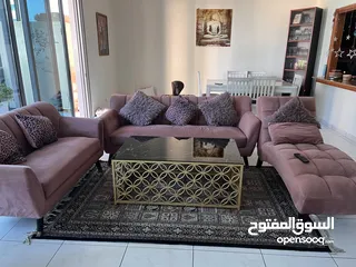  4 Elegant 5 seater sofa with couch