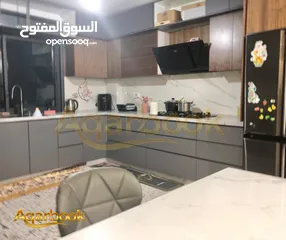  7 ششقة مميزة مفروشة للبيع