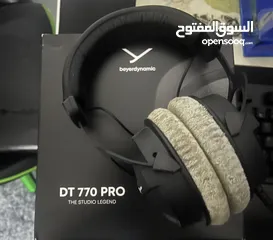  5 سماعة شبه جديدة Beyerdynamic dt 770 pro  بيرداينامك 80ohm