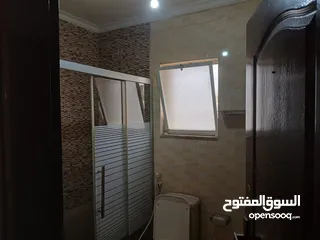  5 شقة للبيع طابق أول عمان الزهور كاش او تقسيط.
