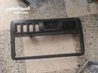  11 قطع مستعمله و اكسسوارات مختلفة للسيارات