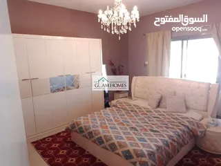  4 Comfy and furnished 3 BR apartment for sale in Qurum 29 Ref: 715H