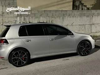  1 جولف tsi2010 لبيع او البدل عسكودا اوكتافيا