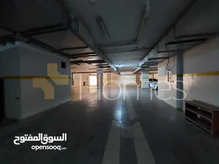  18 مكتب طابقي طابق رابع للايجار في زهران بمساحة بناء 387م