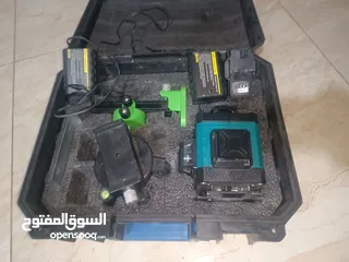  4 ميزان الليزر من ماركة BINLI   - عرض الضوء: 2 مم - للاستخدام الداخلي والخارجي - البطاريات:  2 بطاري