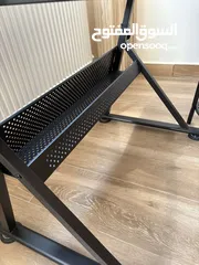  7 Professional Art Desk and Chair for Sale excellent condition for artists. مكتب وكرسي فني