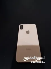  4 iPhone XS مستعمل للبيع بسعة 64 جيجا