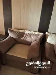  3 طقم كنب ضيوف +طقم كورنر +طقم طاولات