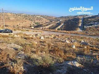  5 قطعه ارض متميزه سكنيه 600 م مطلة على جبال فلسطين في اسكان المهندسين في بطنا