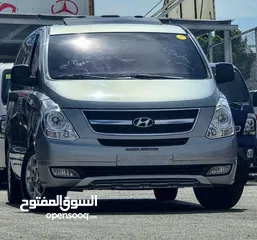  2 باصات 10 مقاعد للايجار مع السائق. باصات حديثه   لجميع انحاء المملكة عجلون والسلط وجرش البتراء