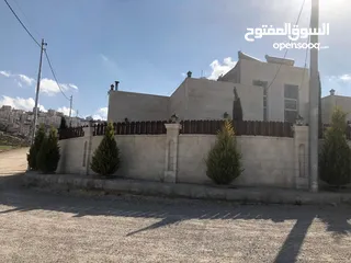  5 فلل متلاصقة للبيع صافوط الشرقي