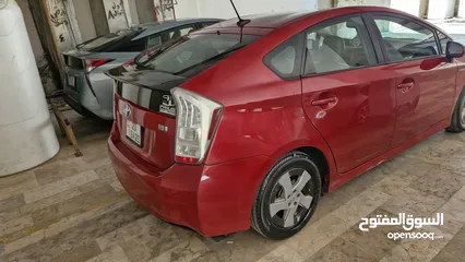  4 بريوس 2011 للبيع