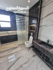  4 شقة طابقية فاخرة للبيع