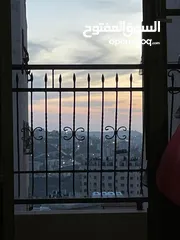  5 بيت في عمارة مكونة من 3 طوابق للايجار