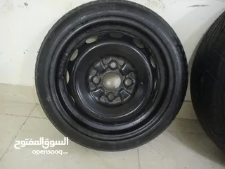  1 4سبيرات عيار 13 مع كوشوك وكاله للبدل على جنط 14او 15