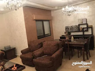  8 شقة للبيع في أم زويتيه