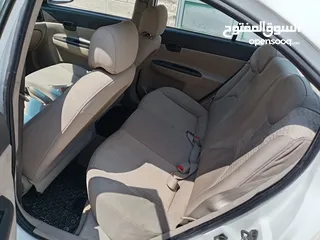  4 هونداي فيرنا