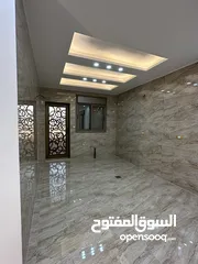  18 شقة ديلوكس للبيع في شمال دوار محمد الدرة!
