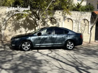  2 سكودا اوكتافيا 1400 بنزين