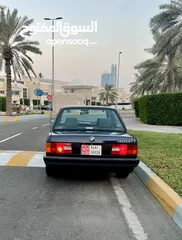  2 BMW 320i 1990